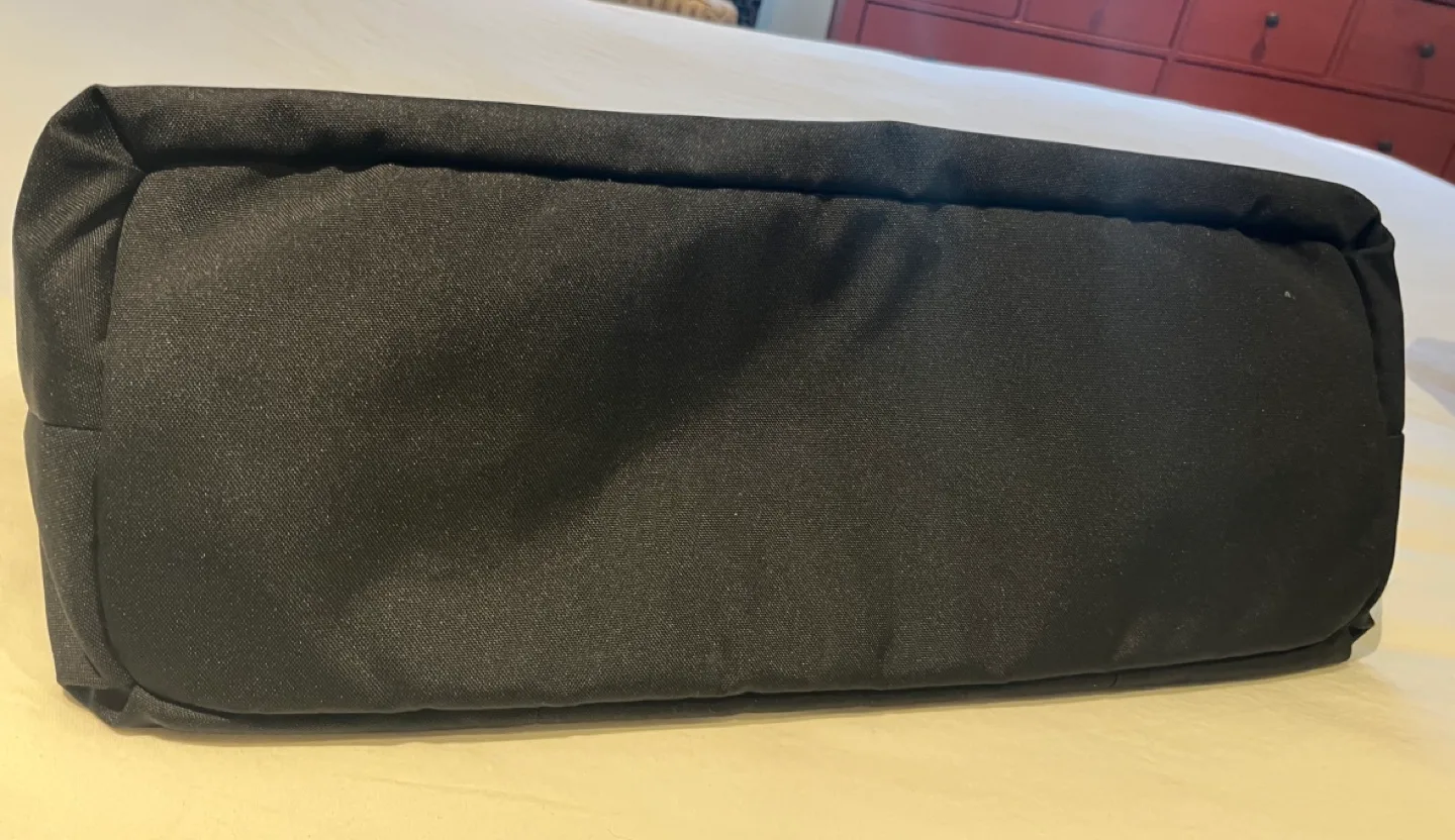 Everlane The ReNew Transit Weekender image indicator(2)