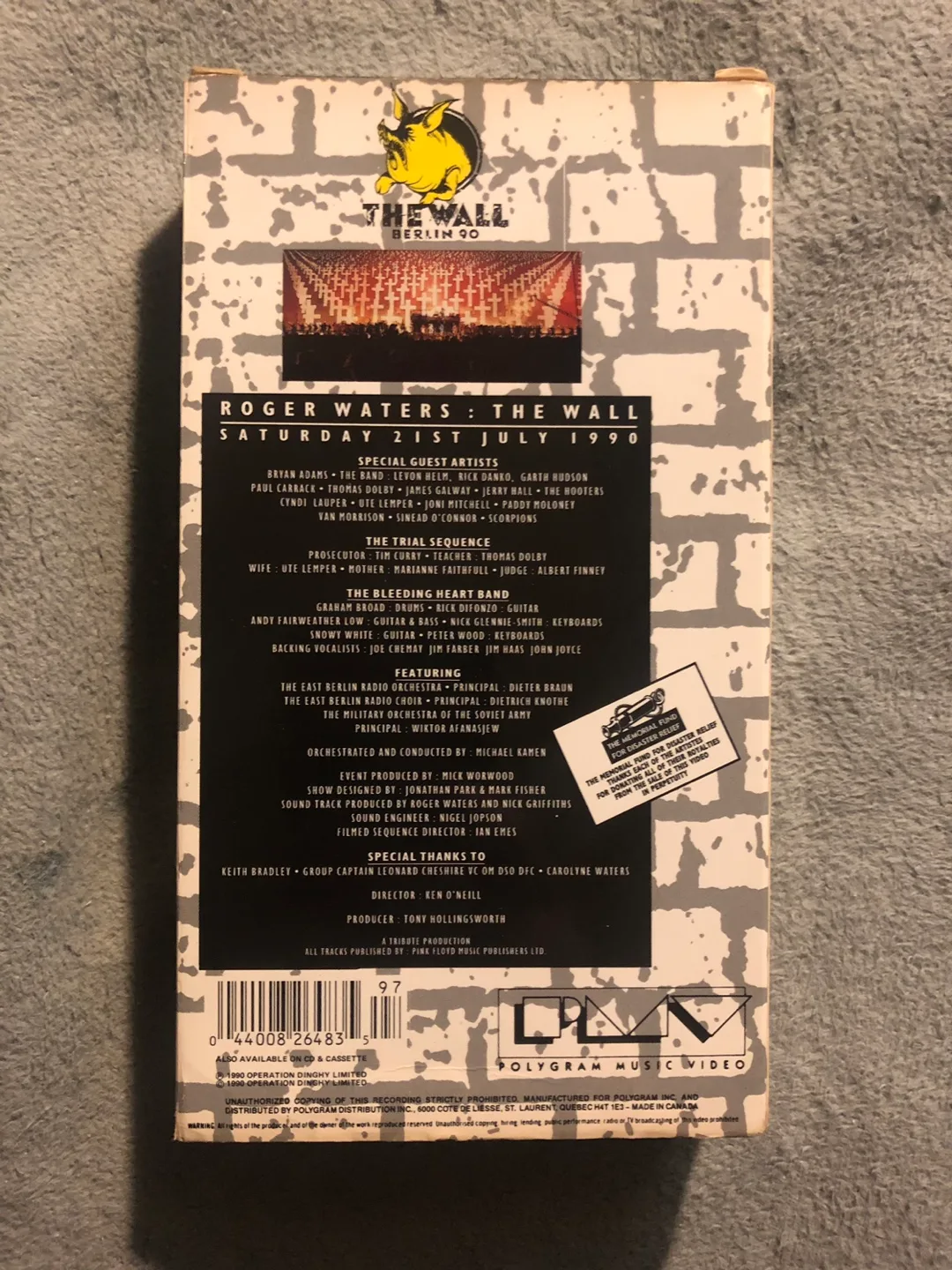 Roger Waters The Wall Live in Berlin VHS & Book image indicator(5)