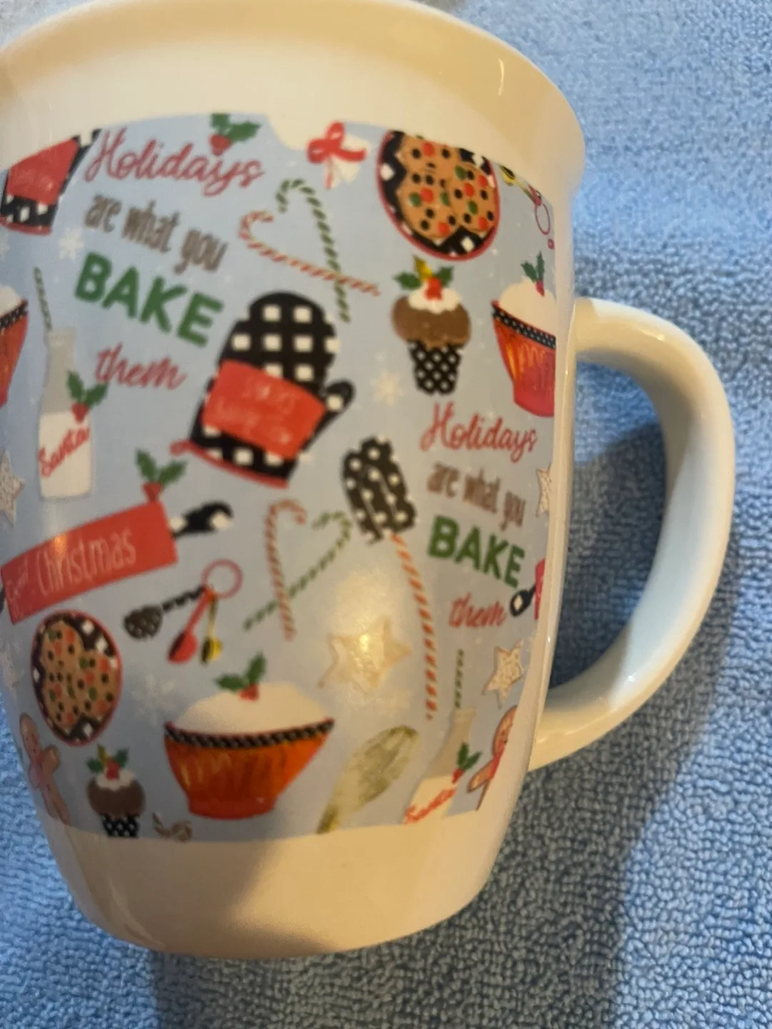 Royal Doulton Christmas Mug - "It's the Season to be Jolly" image indicator(10)