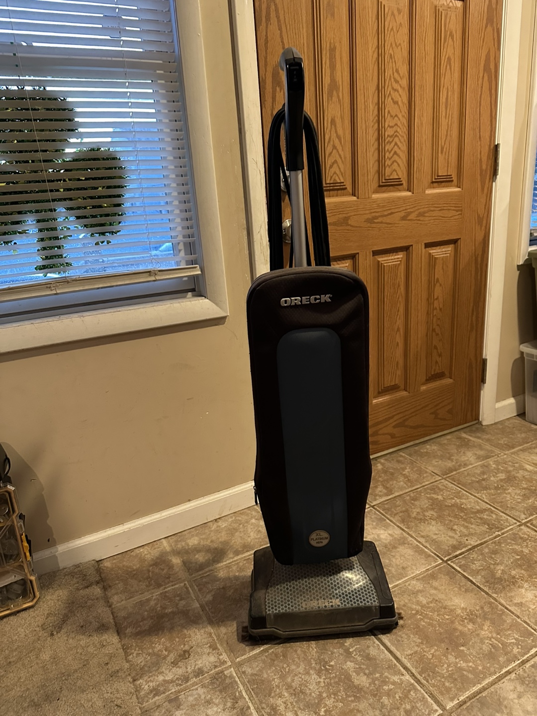 ORECK Vacuum Cleaner - photo 2