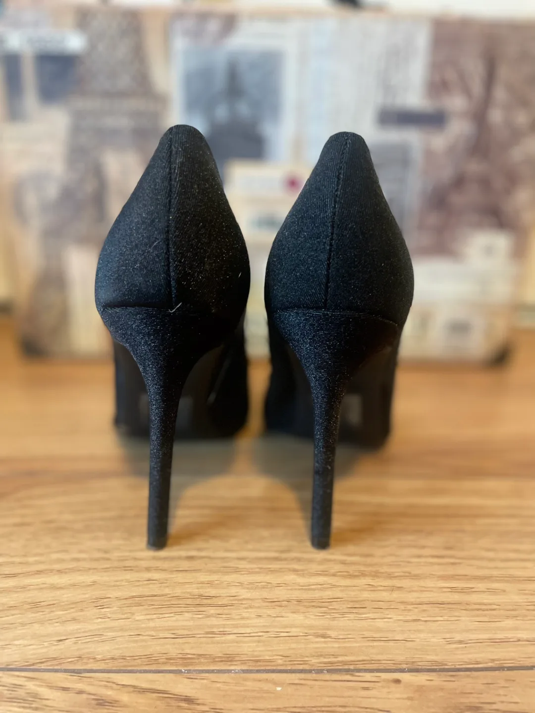 Forever 21 Black Pointed Toe Heels image indicator(3)