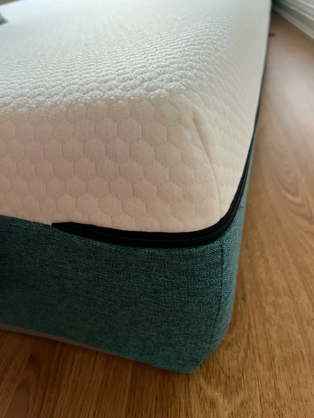 New Queen size mattress - 6 inch - memory foam image indicator(4)