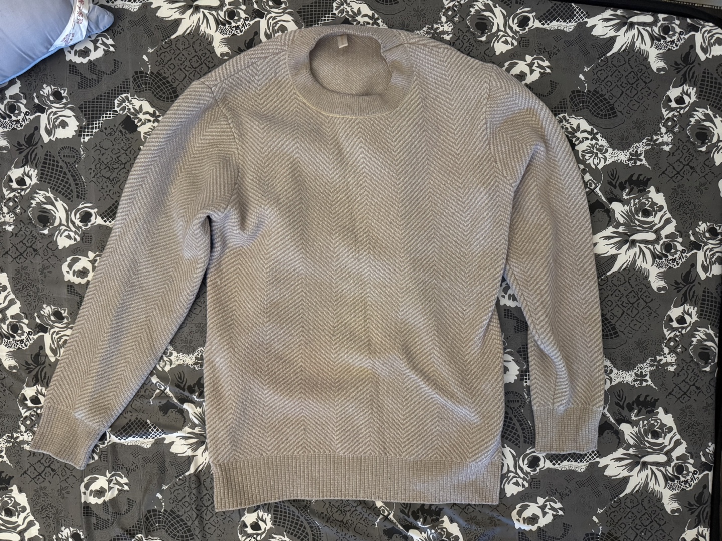 Men's Beige Herringbone Knit Sweater