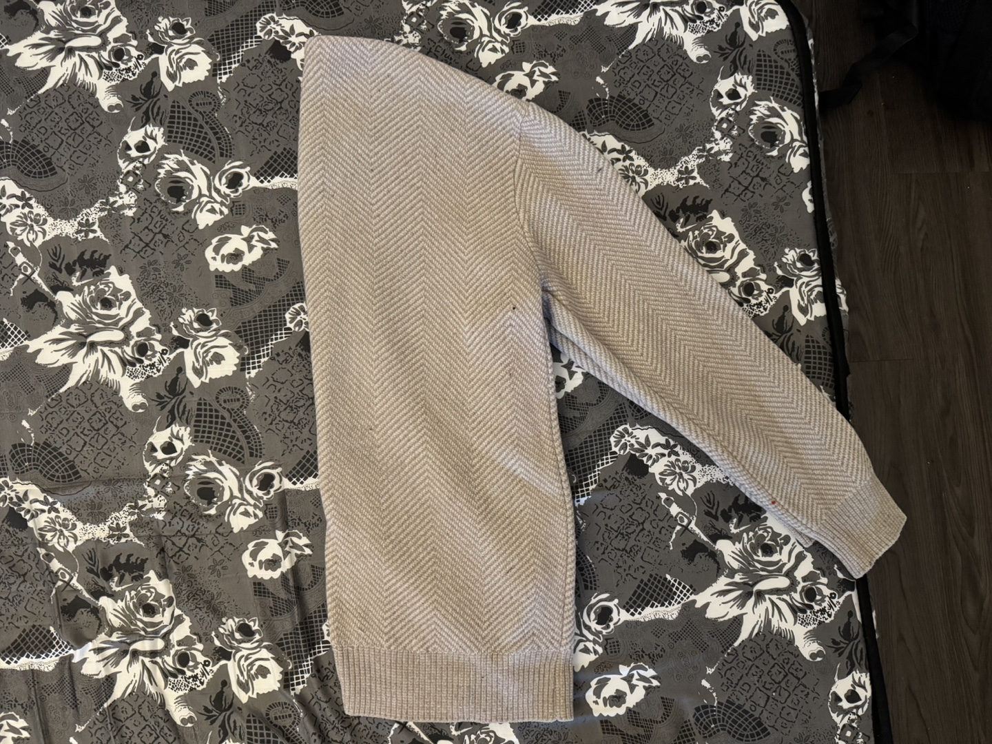 Men's Beige Herringbone Knit Sweater - photo 2