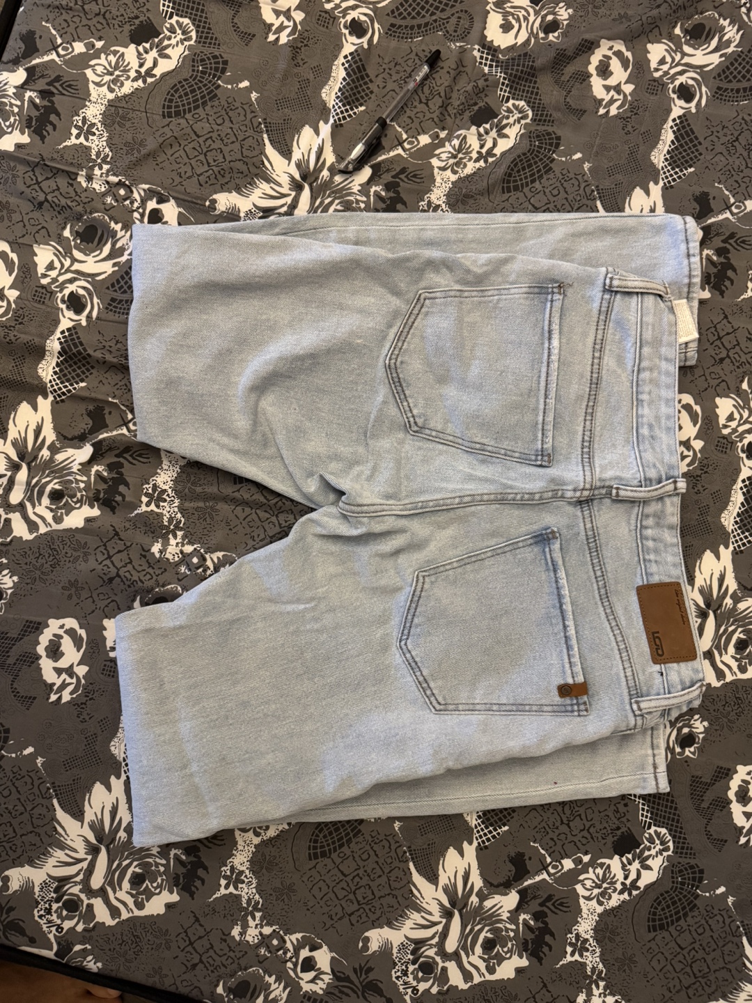 LOD Men's Light Wash Jeans - photo 2