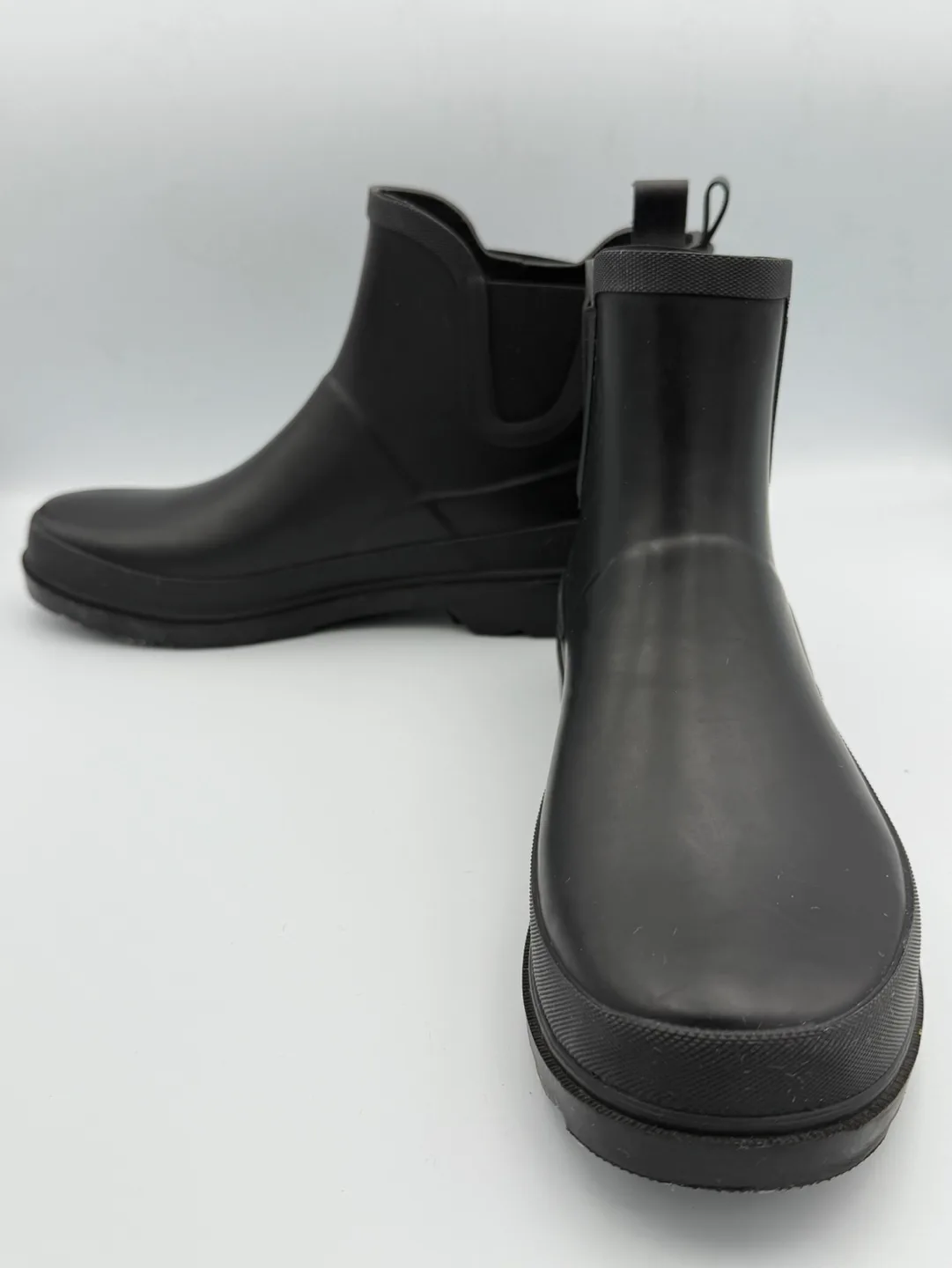 Time & Tru Black Rain Boots–Women's Size 9–Stylish & Waterproof! image indicator(5)