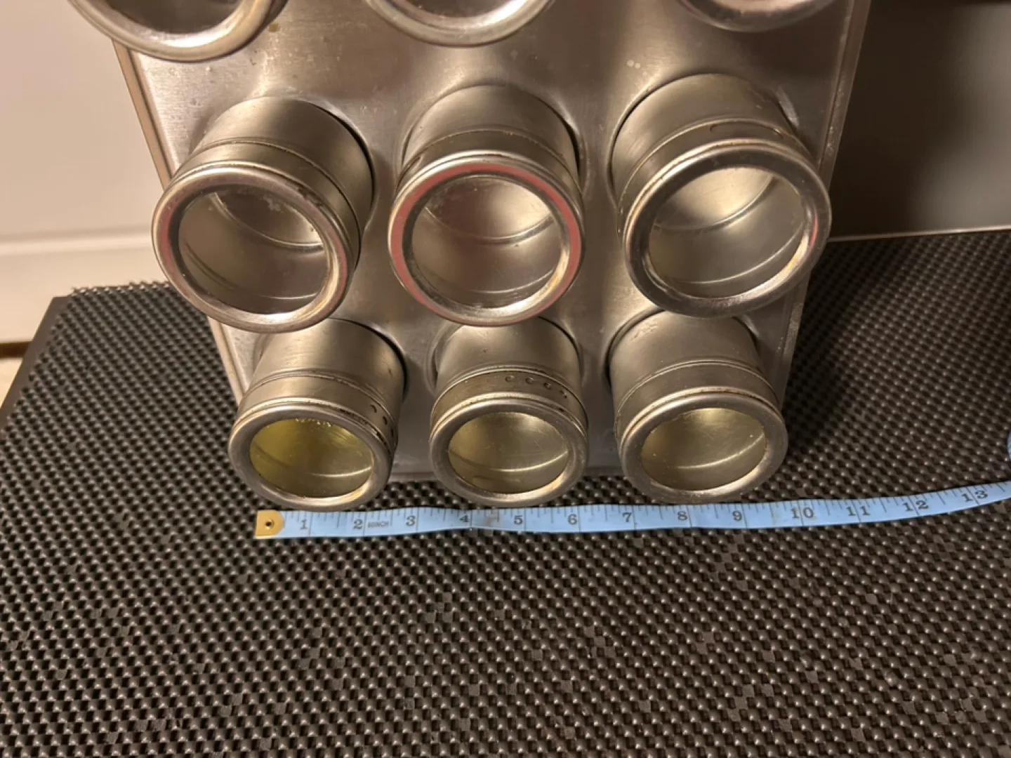 Stainless Steel Magnetic Spice Rack with 12 Jars image indicator(6)