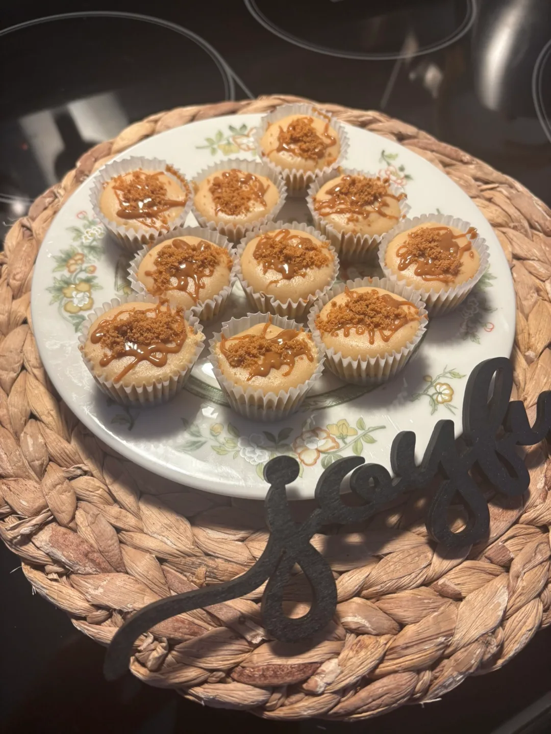 Mini one bit cheese cakes thumbnail
