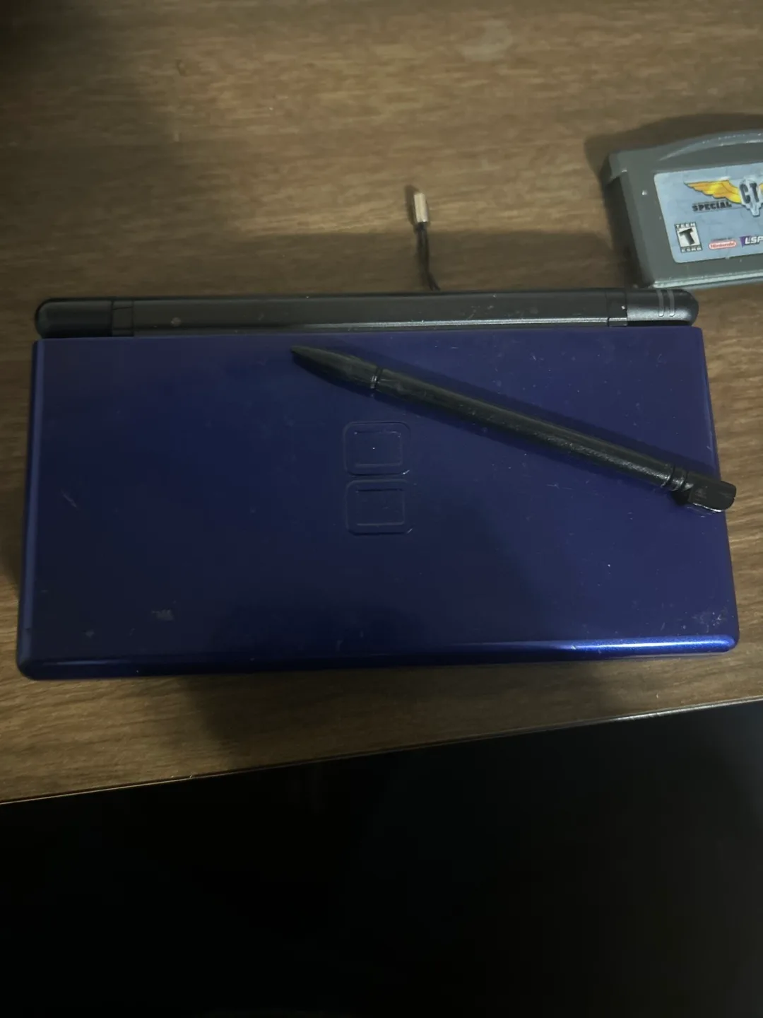 Nintendo DS Lite with Games & Stylus image indicator(3)