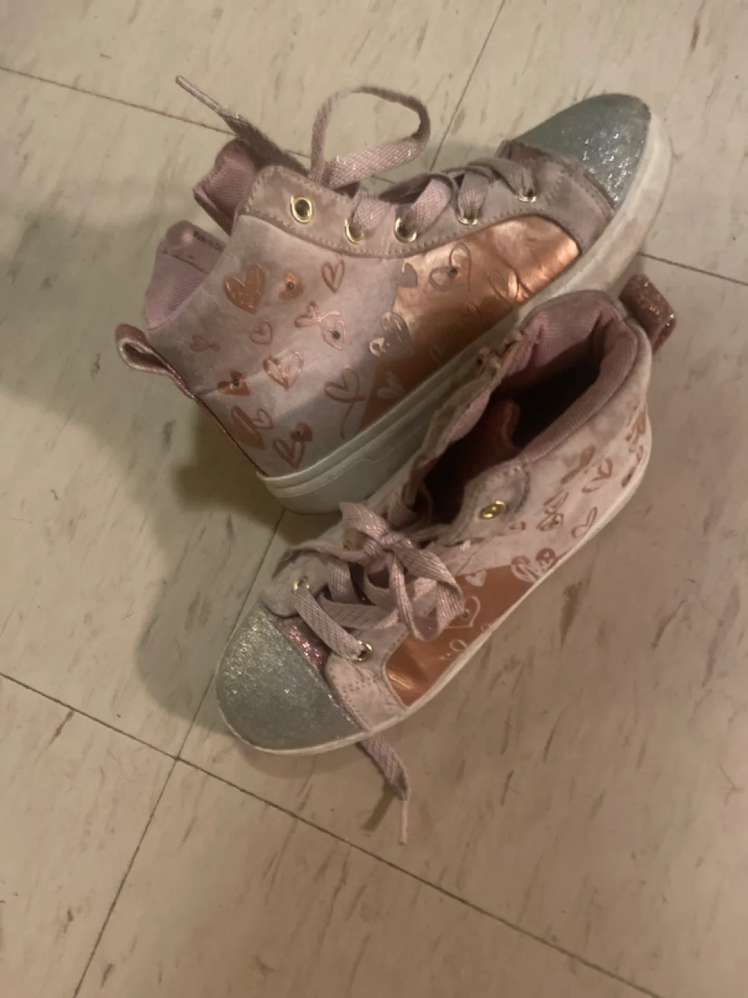 Girls' Pink and Silver Glitter High-Top Sneakers image indicator(2)