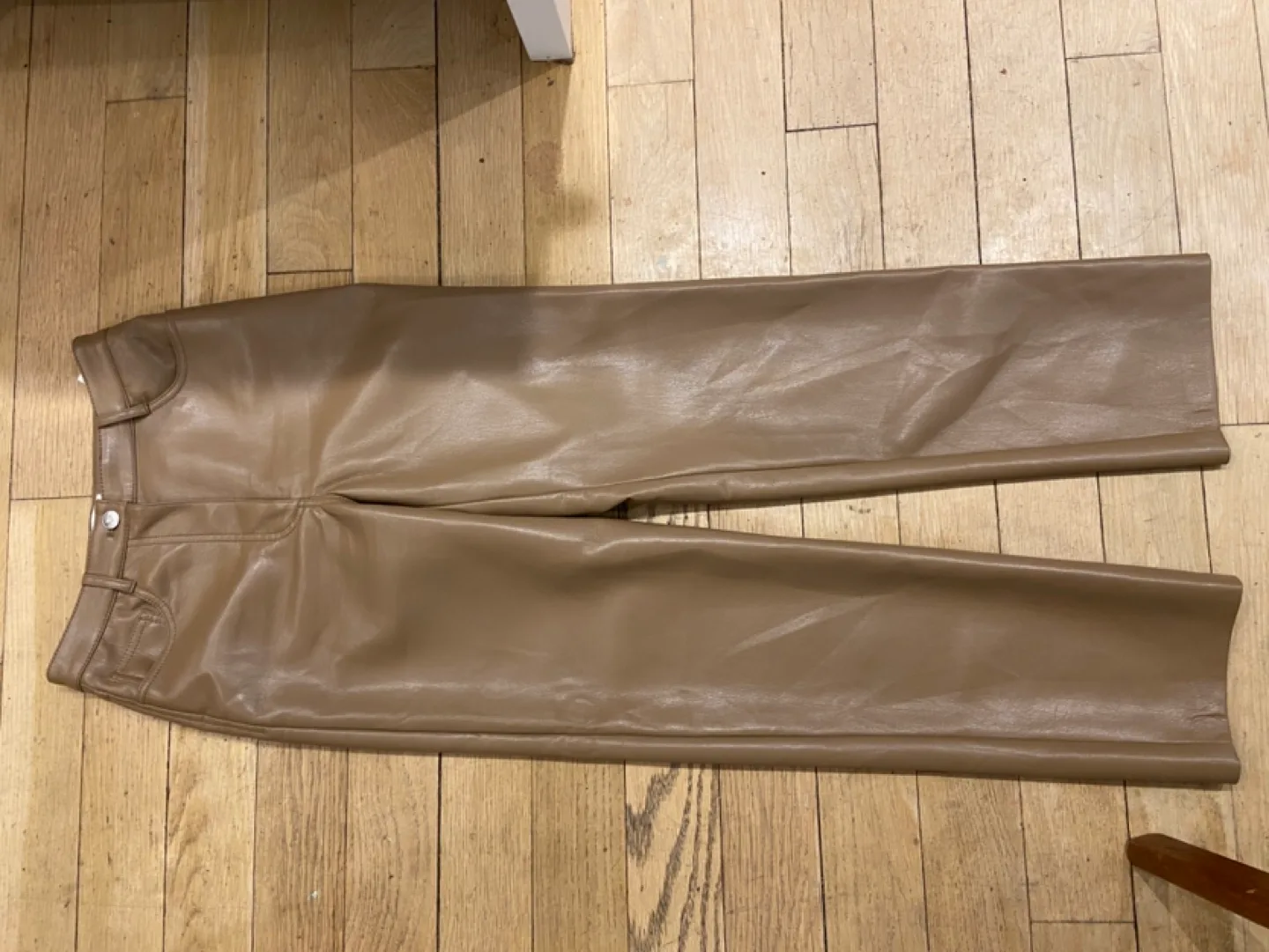 Aritzia Vegan Leather Pants in Gold Camel - Size 4 image indicator(7)