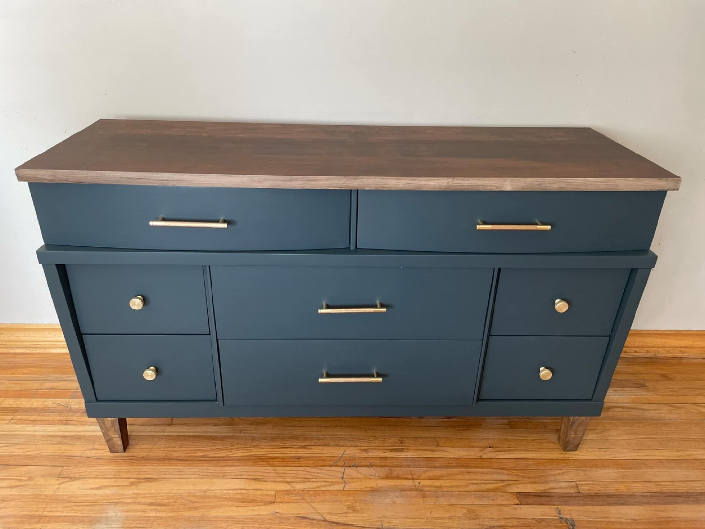 Mid-Century Modern Dresser - Refurbished - photo 5