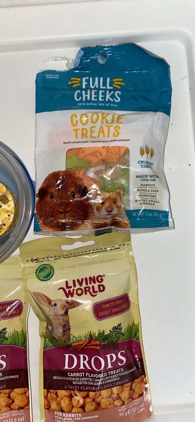 small animal treats image indicator(3)