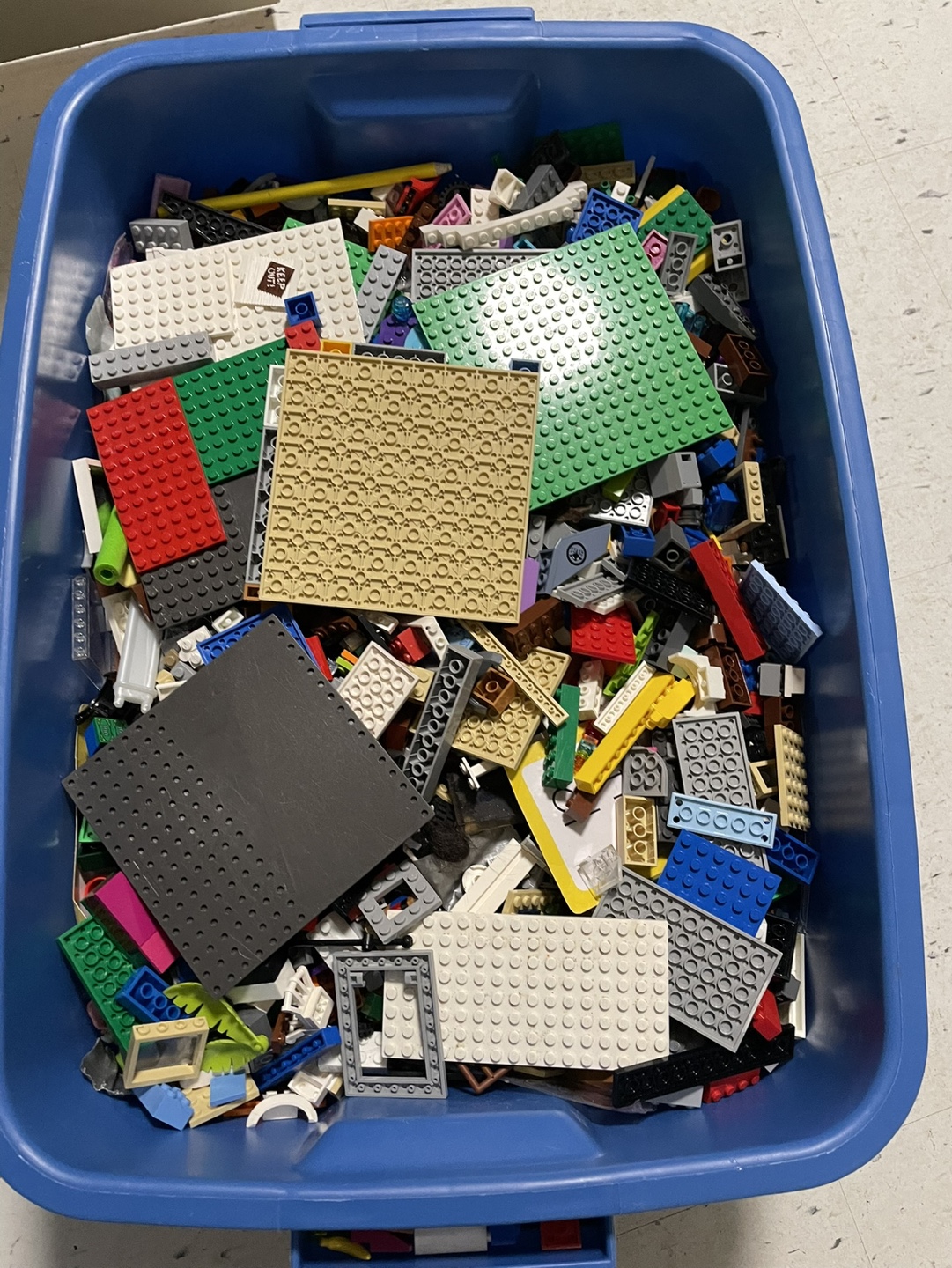 20lbs of Lego