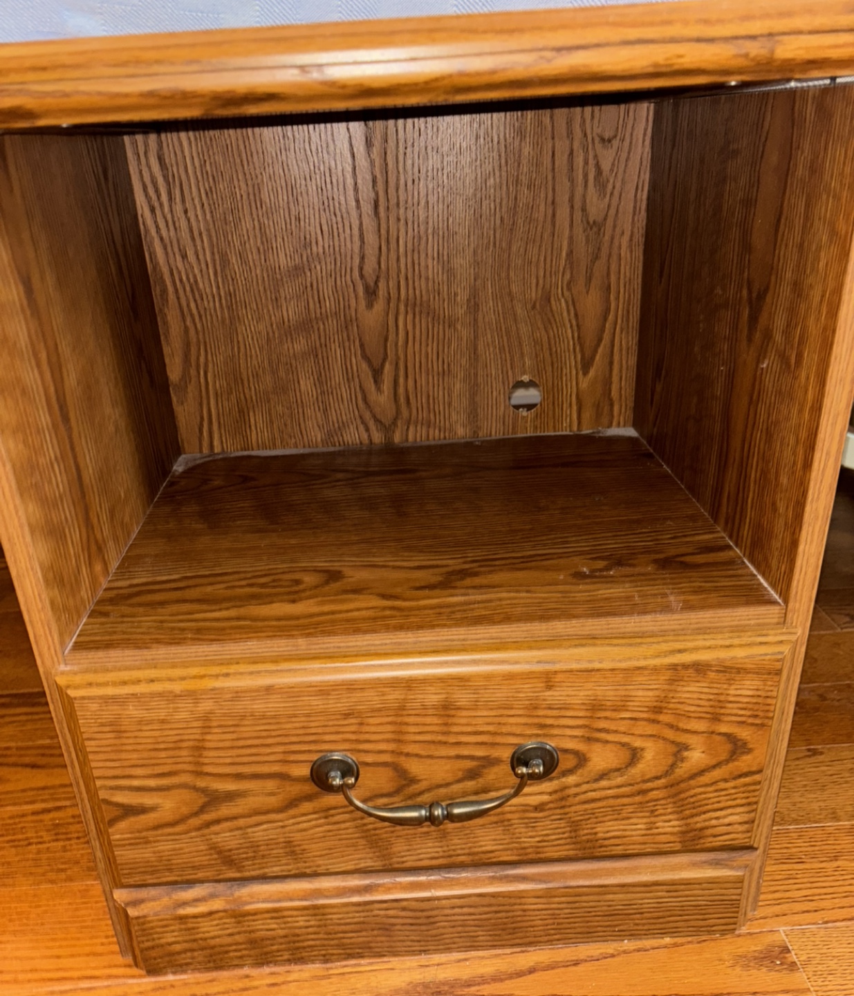 Oak Wood Nightstands (2 of them) - photo 2