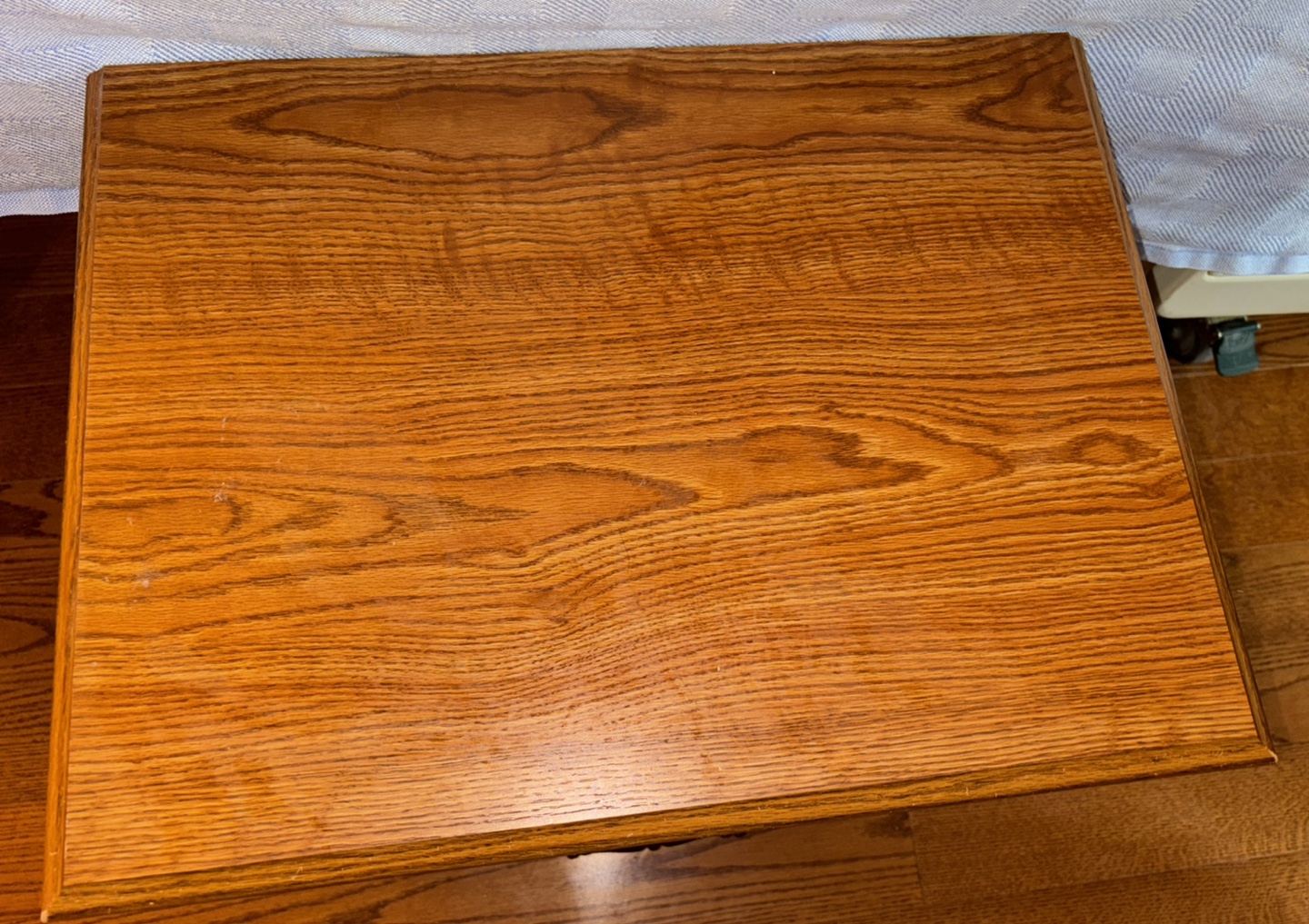 Oak Wood Nightstands (2 of them) - photo 4