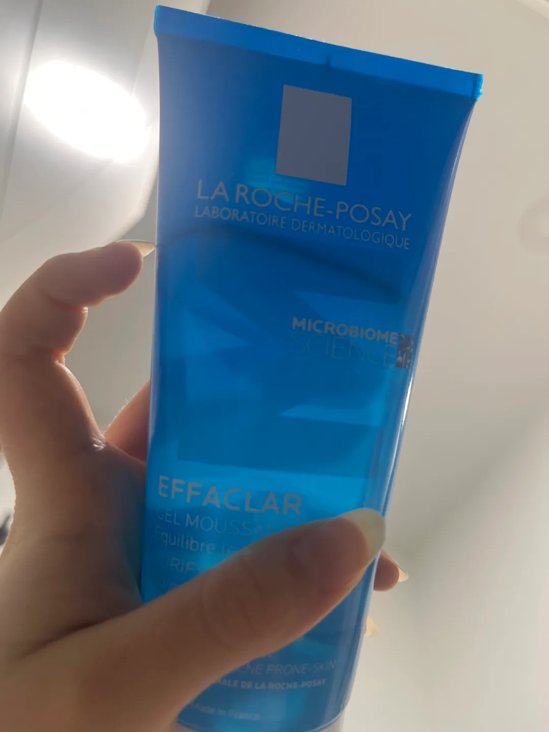 La Roche-Posay Effaclar Purifying Foaming Gel image indicator(2)