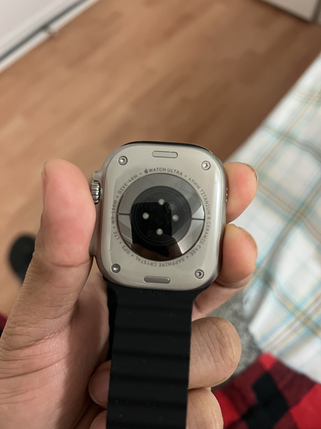 Apple Watch Ultra - Black Ocean Band - Excellent Condition - photo 2