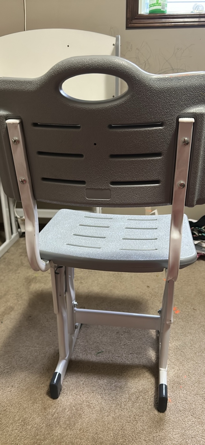 Kids Adjustable Height Desk and Chair Set - photo 3