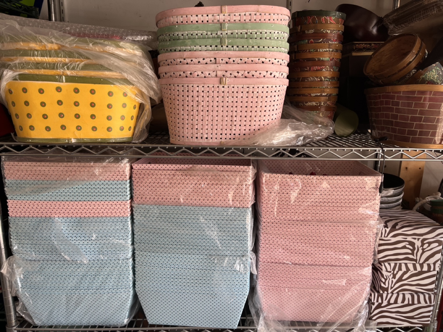 Bulk Lot of Pastel Plastic Wicker Storage Baskets - photo 2