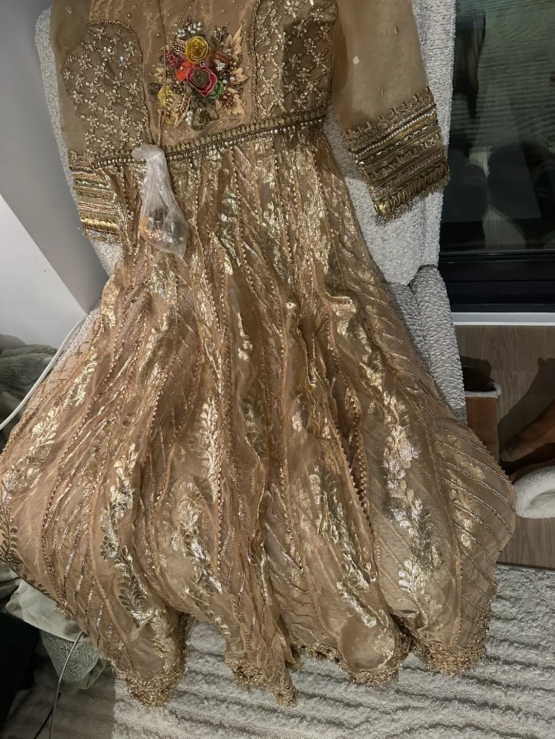 Gorgeous Gold Embroidered Pakistani Gown  Kameez image indicator(7)