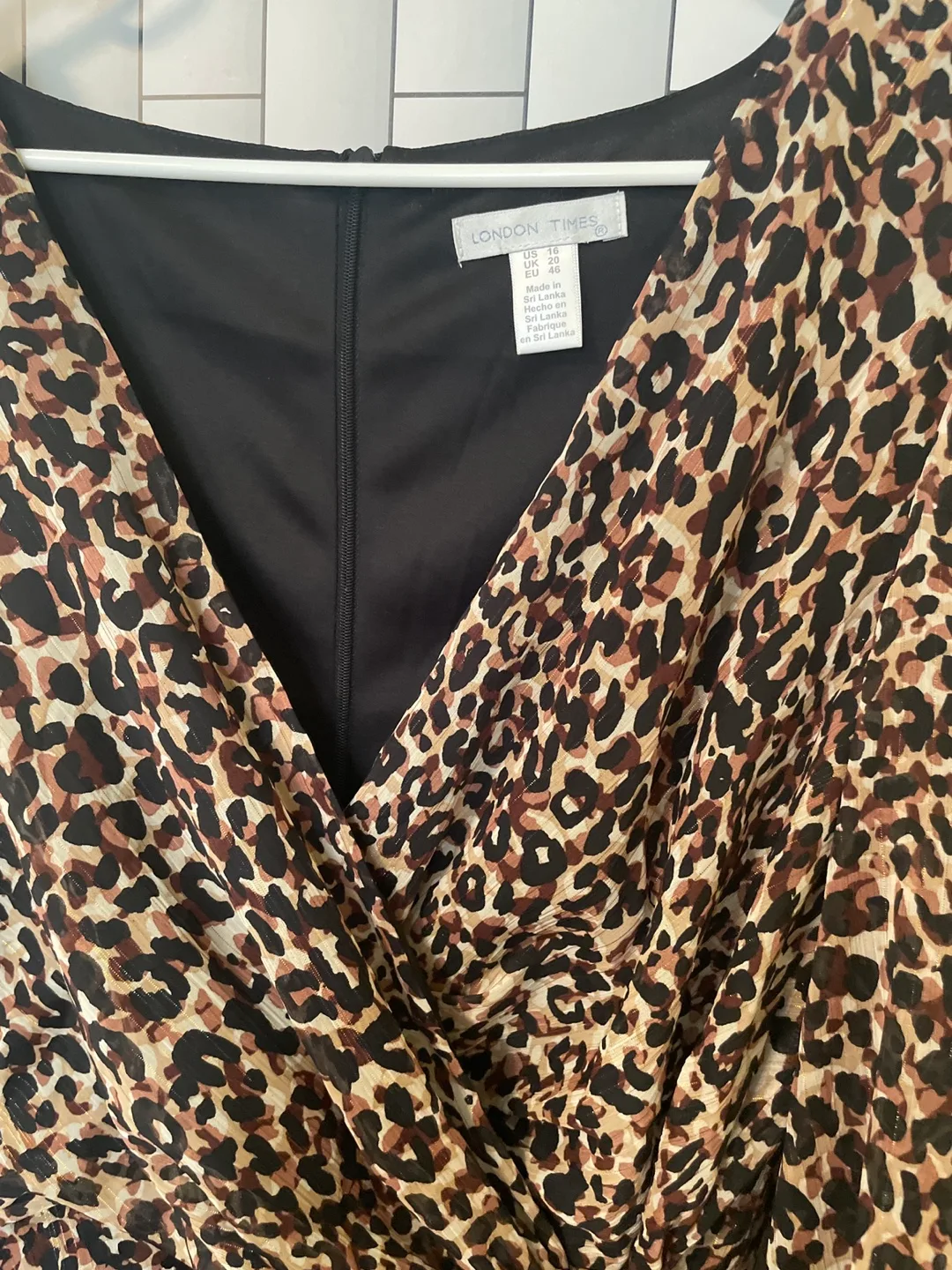 London Times Leopard Print Wrap Dress Size 16 image indicator(3)