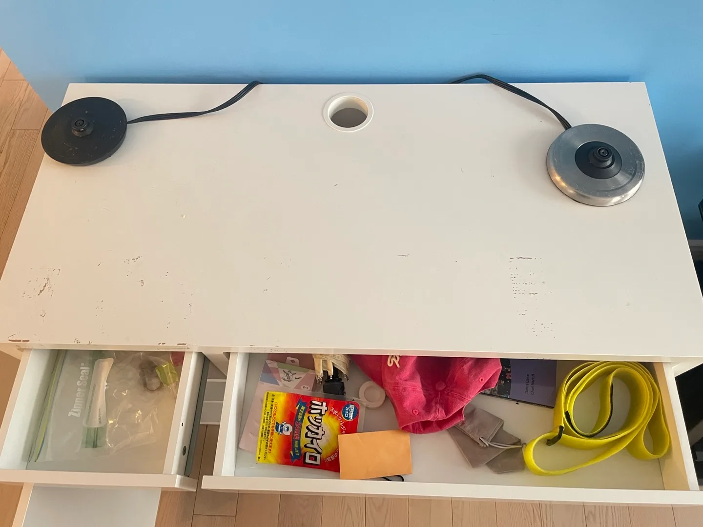 White Desk, white table, 2 drawer, 3 layers, work all perfectly image indicator(3)