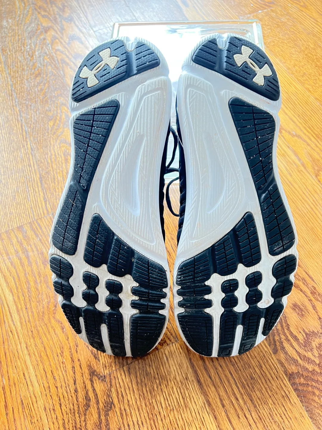 Under Armour Men's Running Shoes - Size 10.5 image indicator(5)