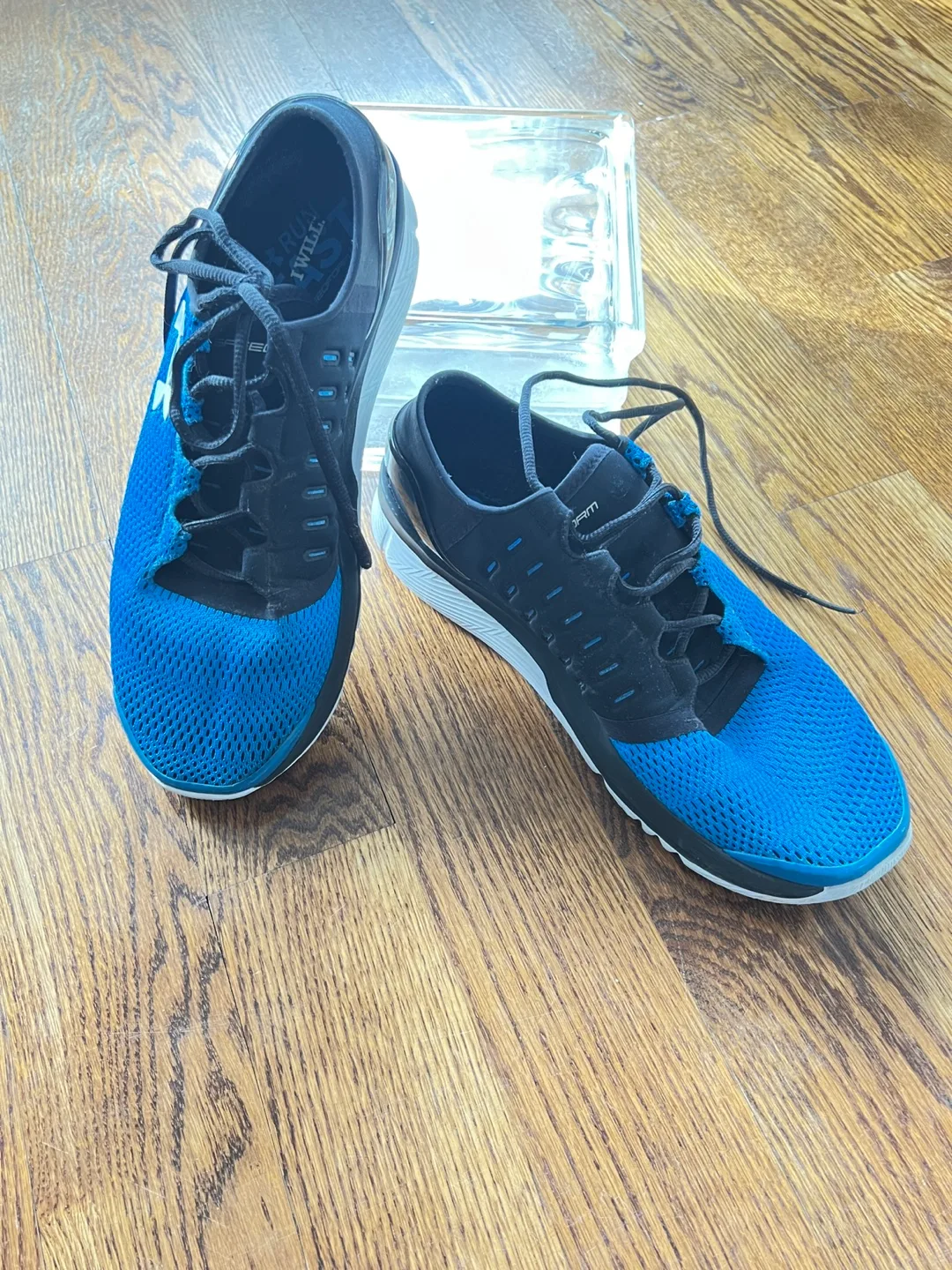 Under Armour Men's Running Shoes - Size 10.5 image indicator(4)