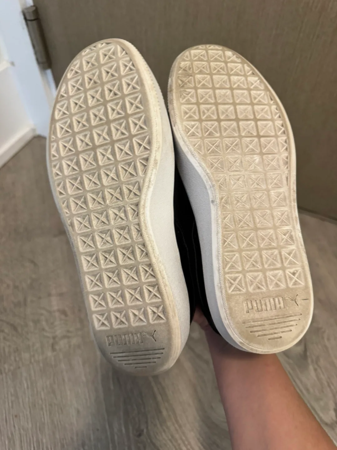 Puma Platform Sneakers - Black Leather- size 7 women image indicator(5)