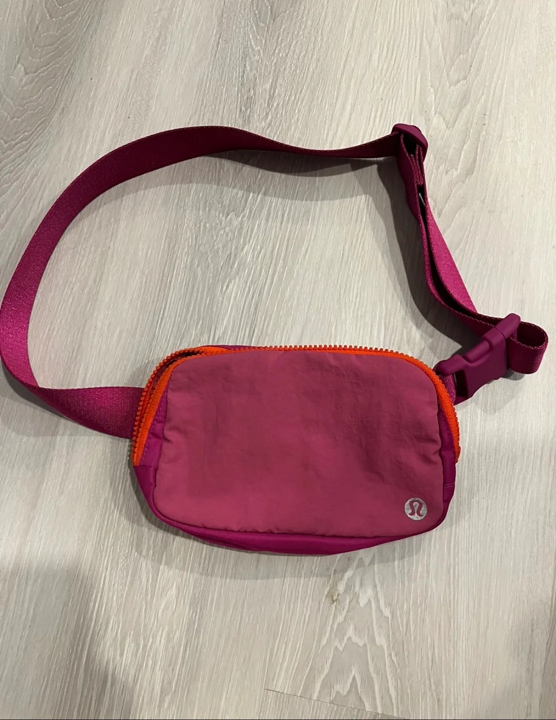 Lululemon 1L Belt Bag - Pink image indicator(4)