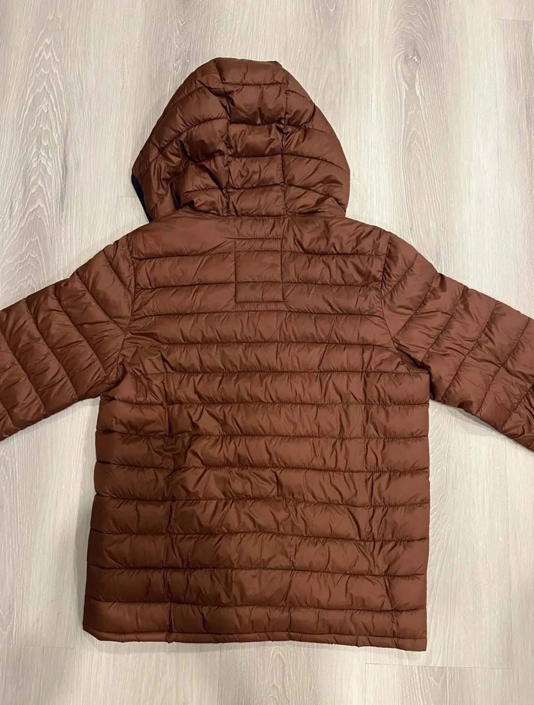 Brand new Gap Kids Brown Puffer Jacket Large image indicator(5)