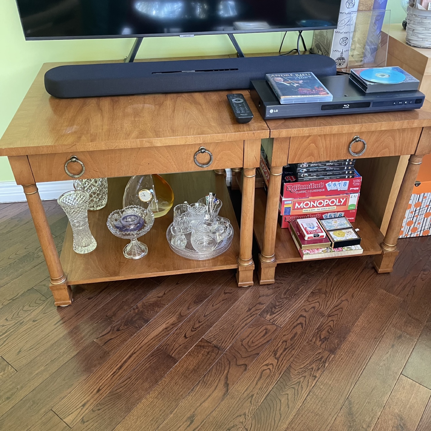 Pair of Wooden End Tables - photo 2