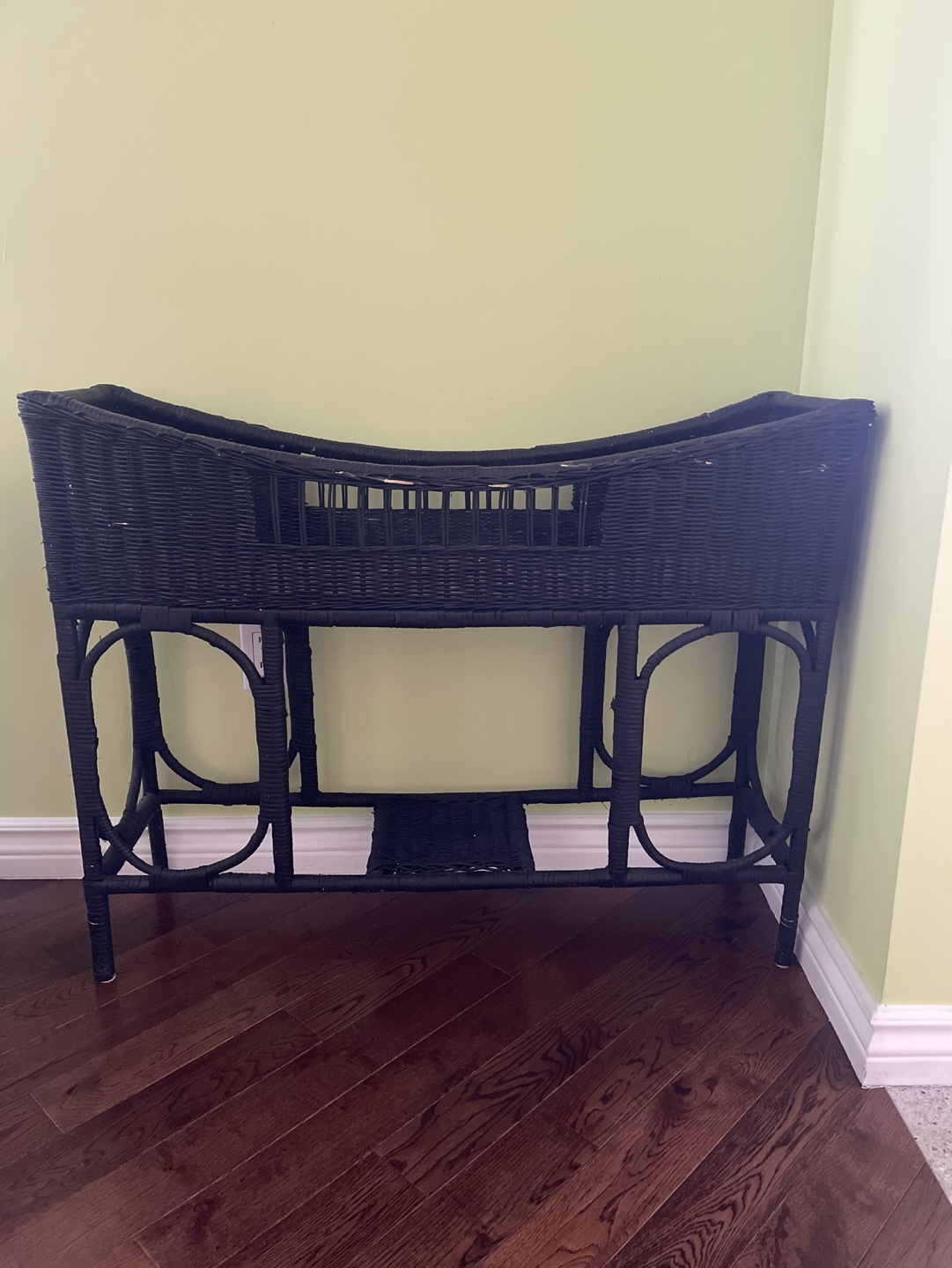 Antique Black Wicker Bassinet - photo 2