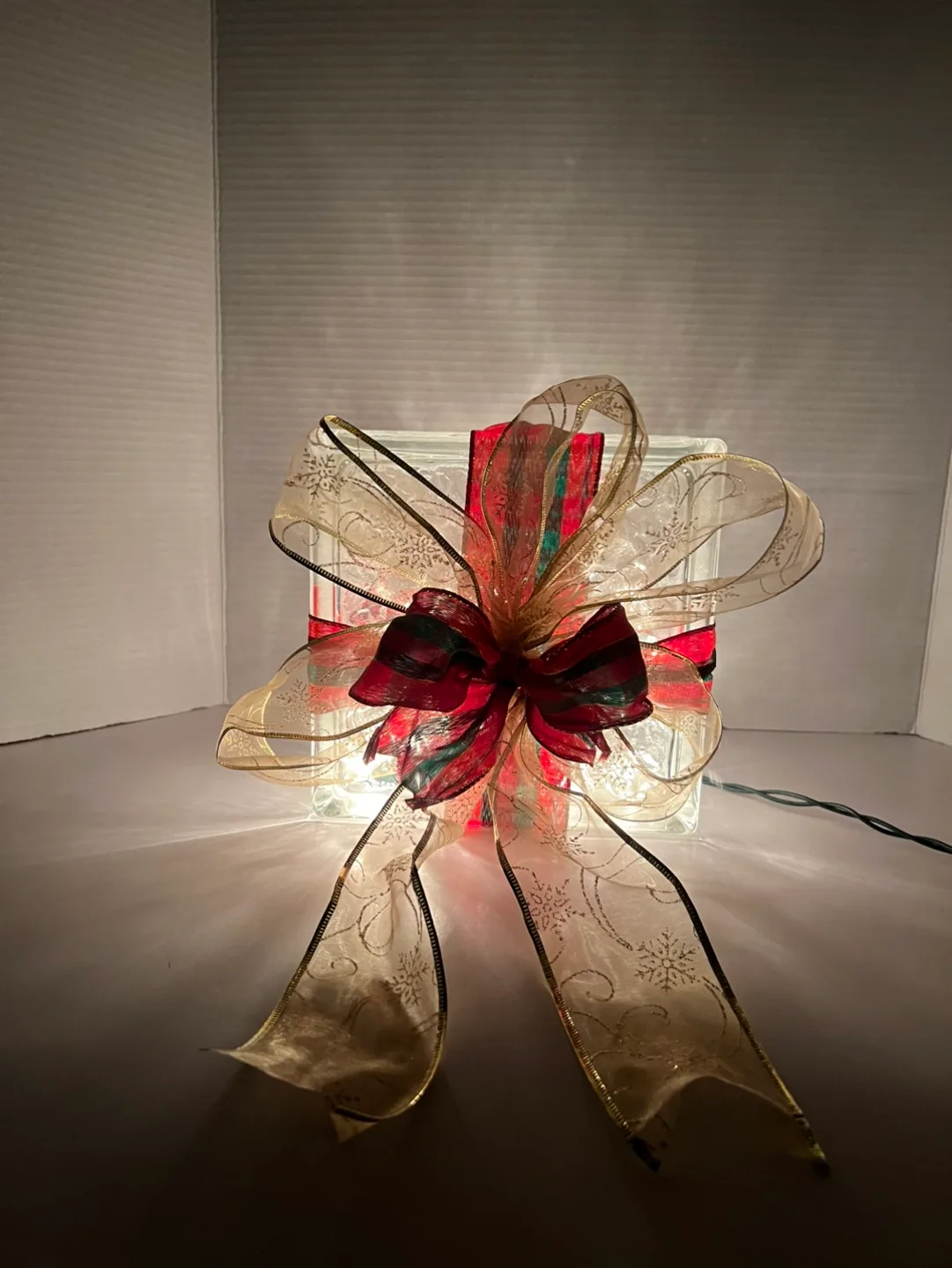 Glass Block Christmas Light with Bow image indicator(3)