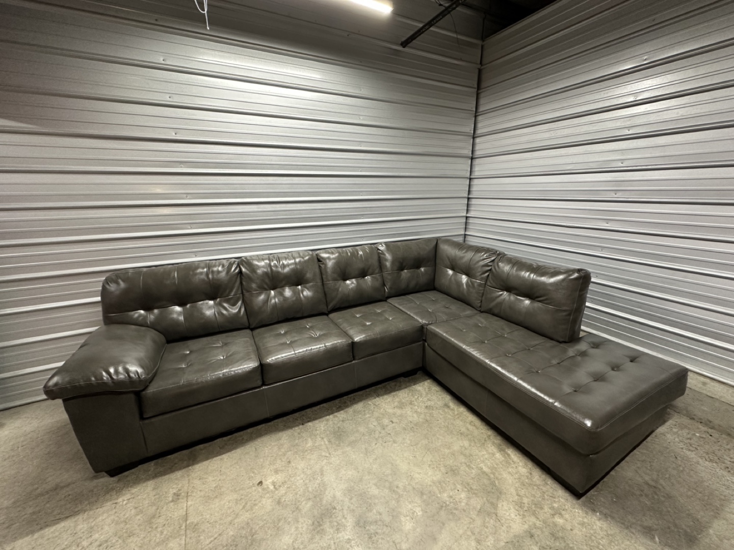 Luxury Grey Leather Sectional - Like New! (FREE DELIVERY) - photo 2