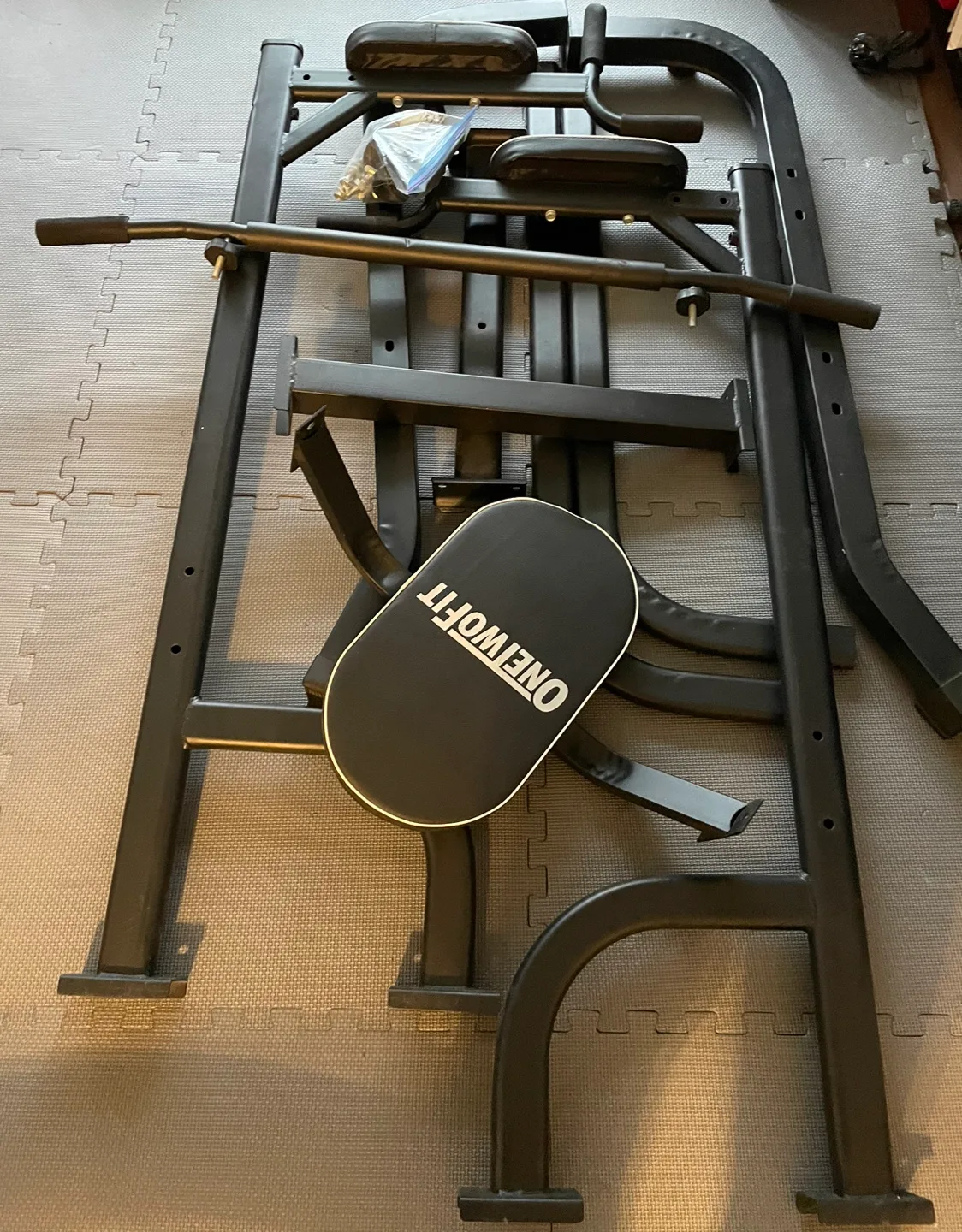 ONEIWOFIT Dip Station Pull-Up Bar Workout Station image indicator(2)