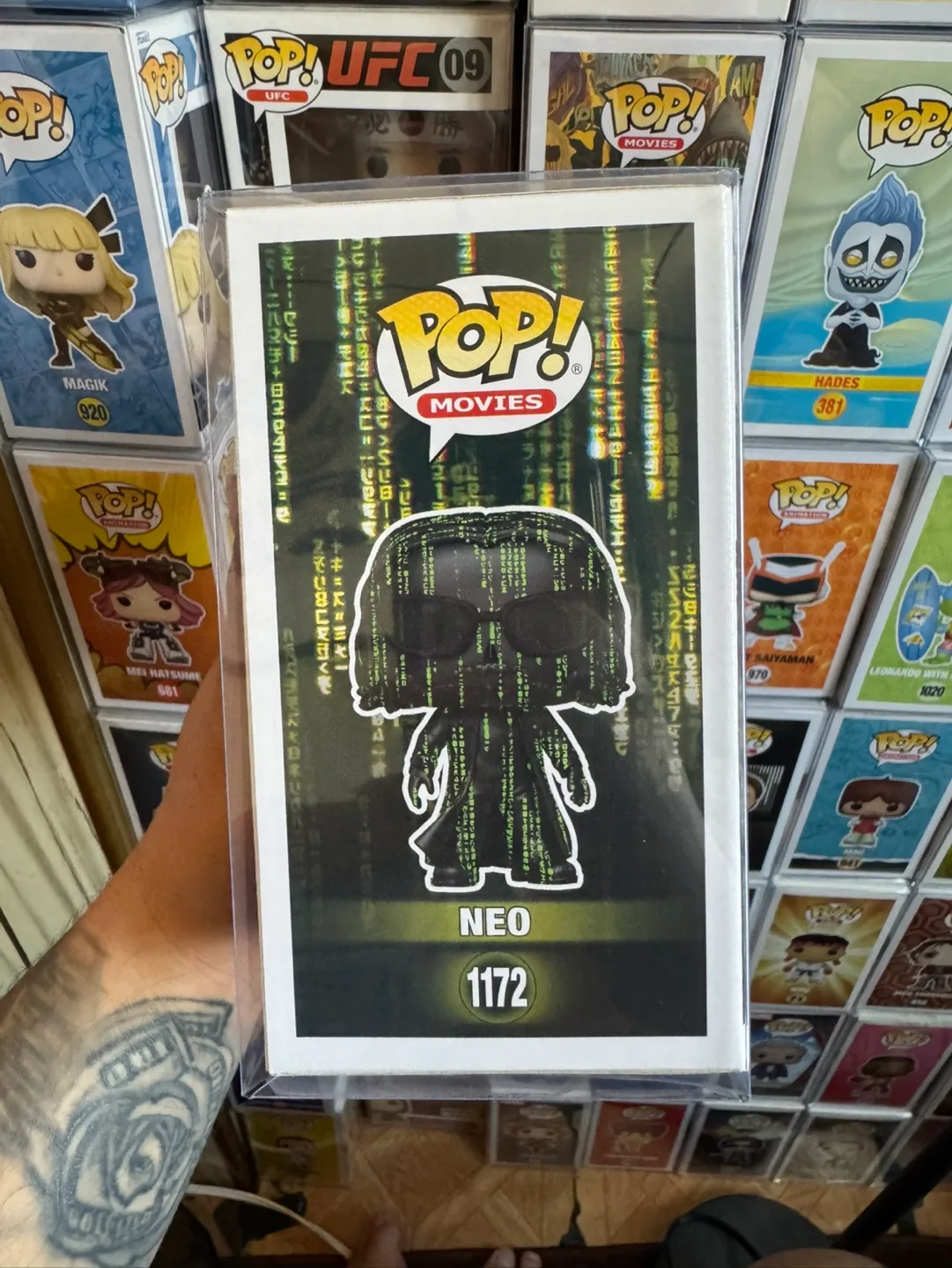 Funko Pop! Movies: The Matrix - Neo (Glow in the Dark) #1172 image indicator(2)