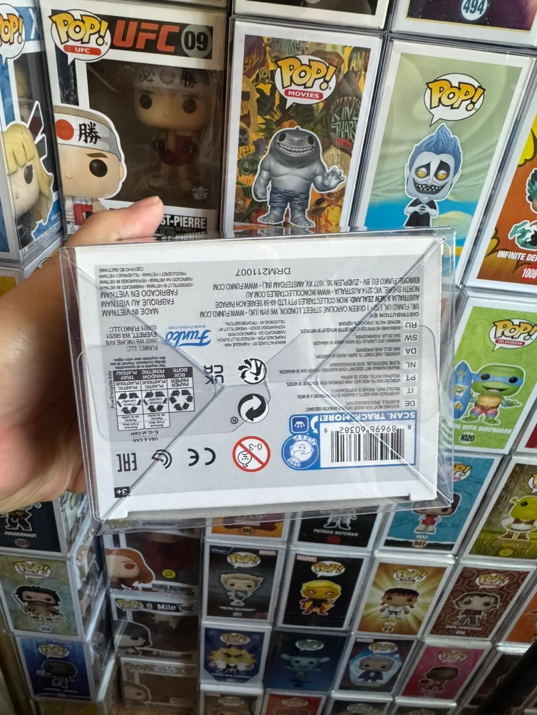 Funko Pop! Movies: The Matrix - Neo (Glow in the Dark) #1172 image indicator(6)