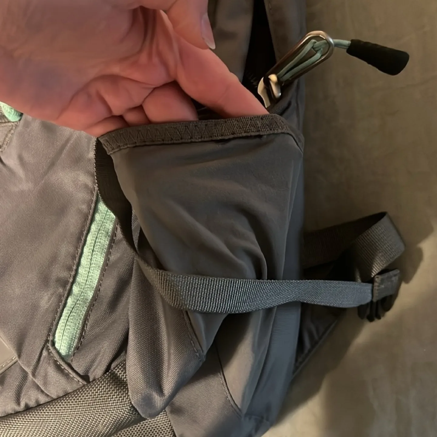 The North Face Surge Backpack Grey/Teal image indicator(9)