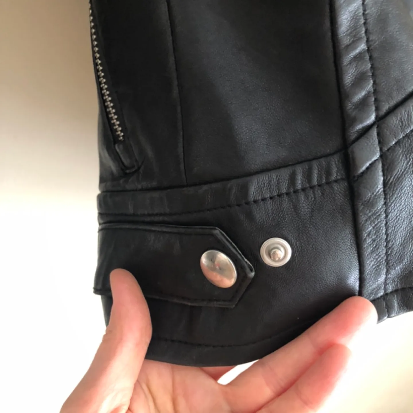 Mackage Montreal Black Leather Motorcycle Jacket XXS/TTP image indicator(7)