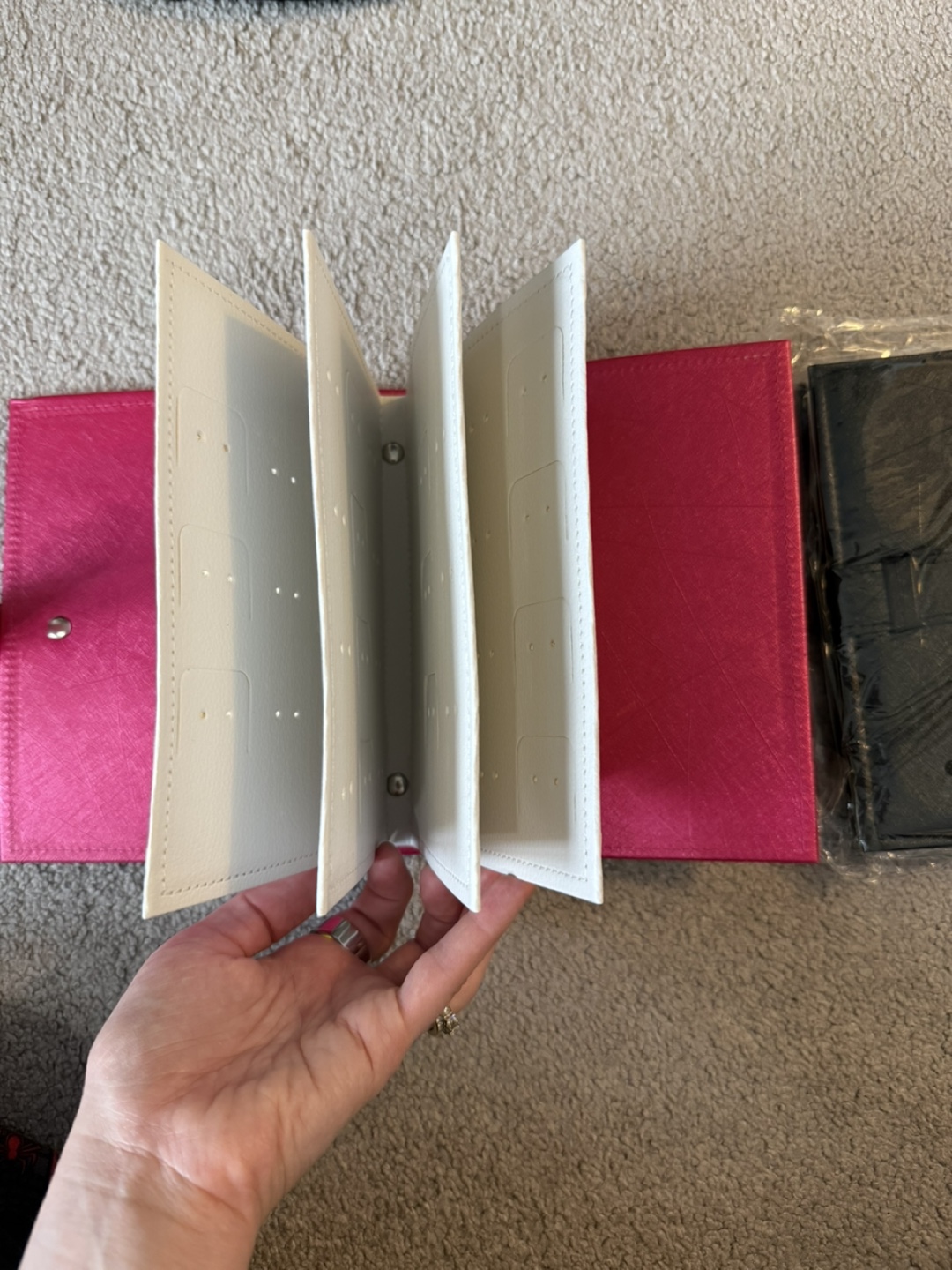 Earring Holder Album - photo 4