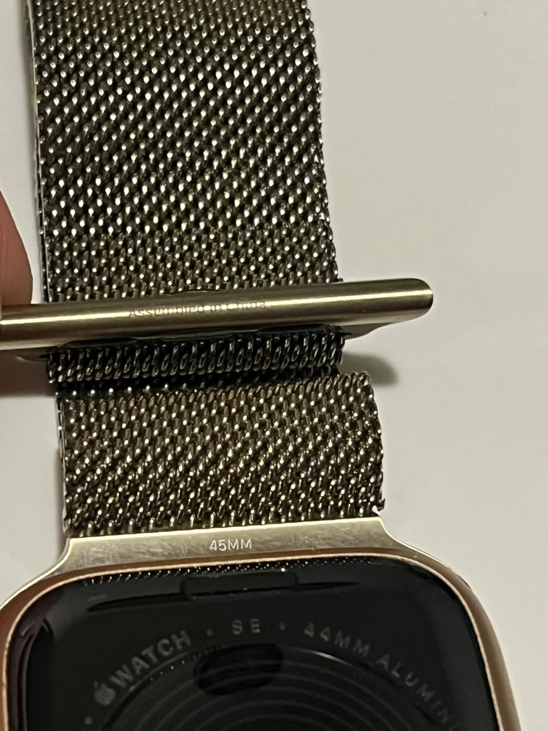 Apple Watch SE 2 44mm GPS+LTE with Milanese Loop image indicator(7)