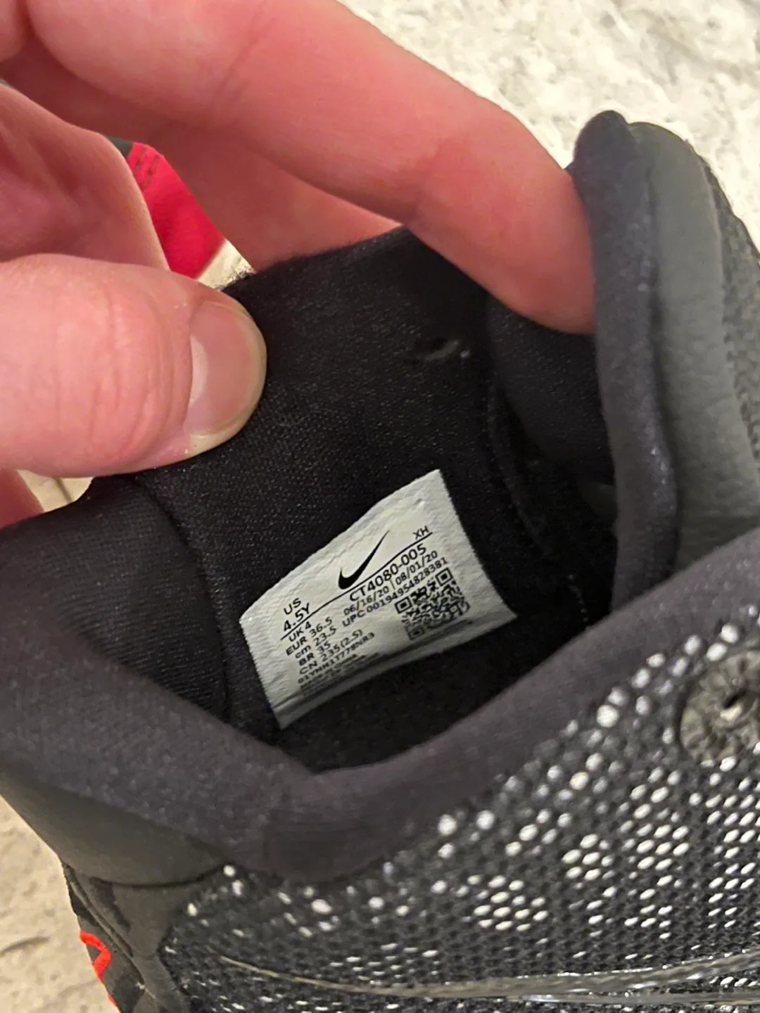 Nike Shoes sizes 4.5-7 men’s image indicator(5)