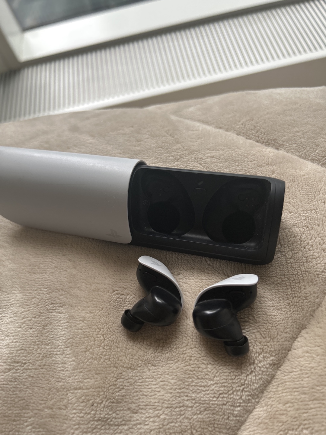 Sony In-Ear Wireless Headphones - photo 4