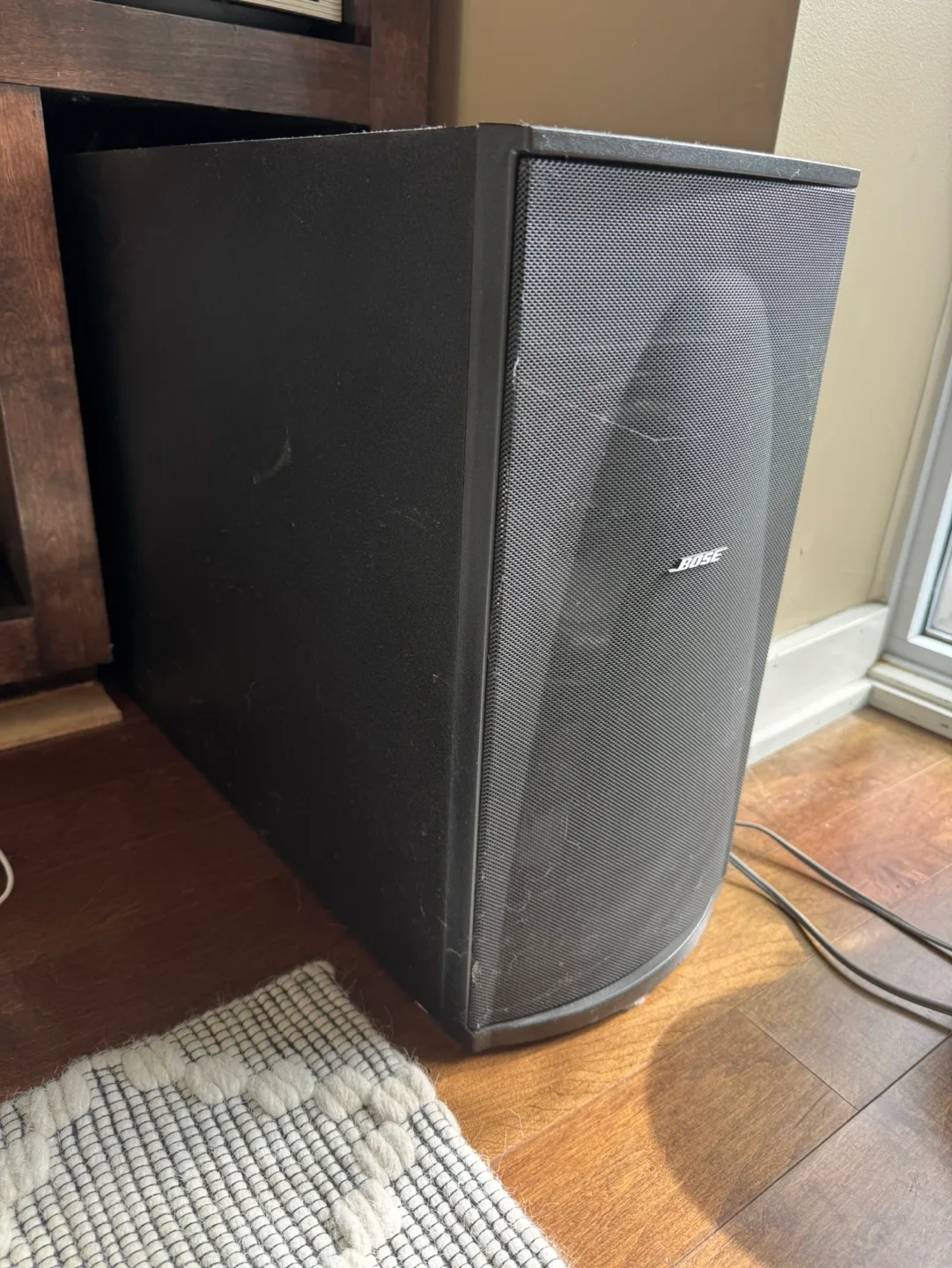 Bose Surround Speakers and base image indicator(6)