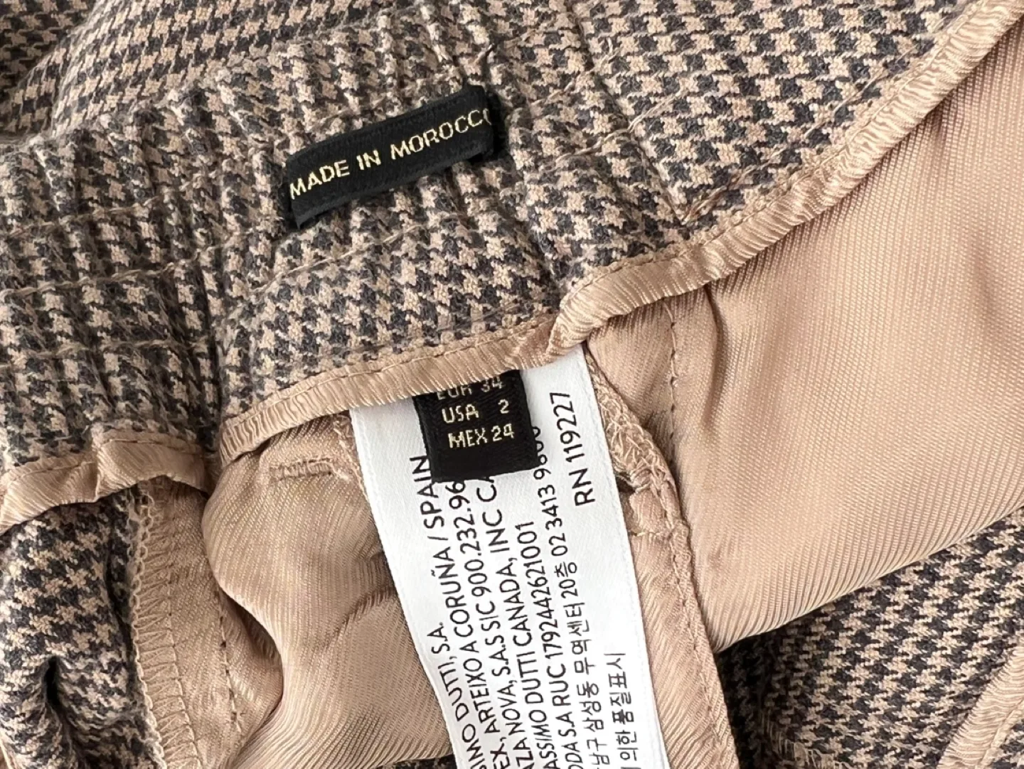 Massimo Dutti Brown Houndstooth Patterned Trousers image indicator(8)