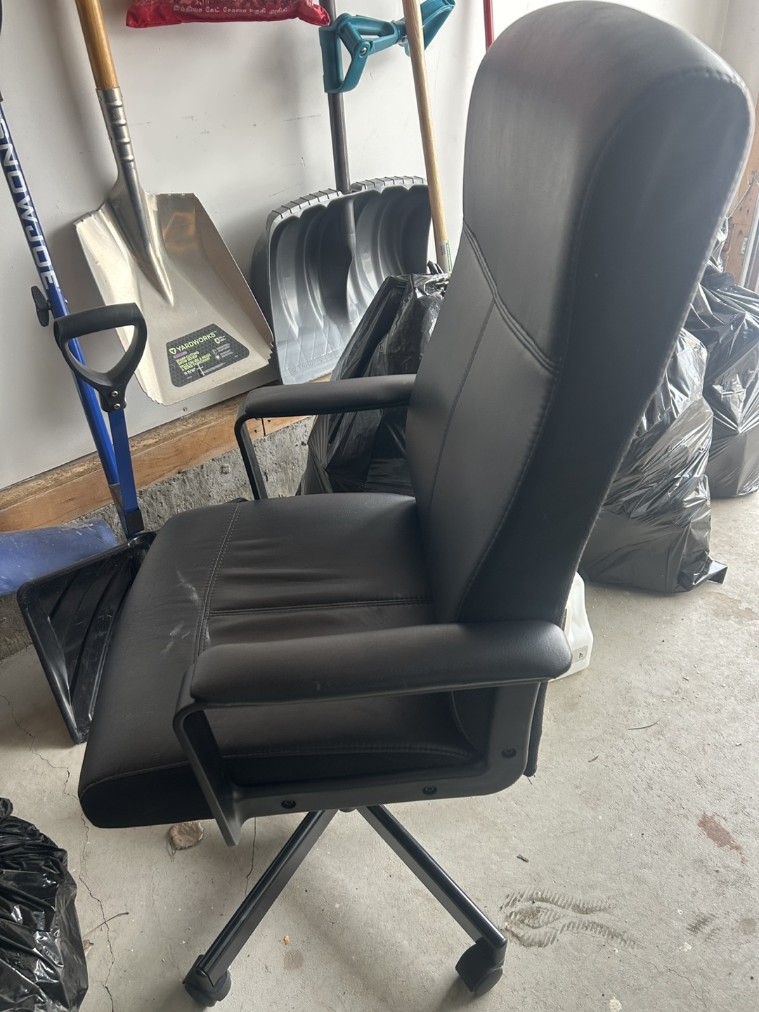 IKEA millberget swivel chair black