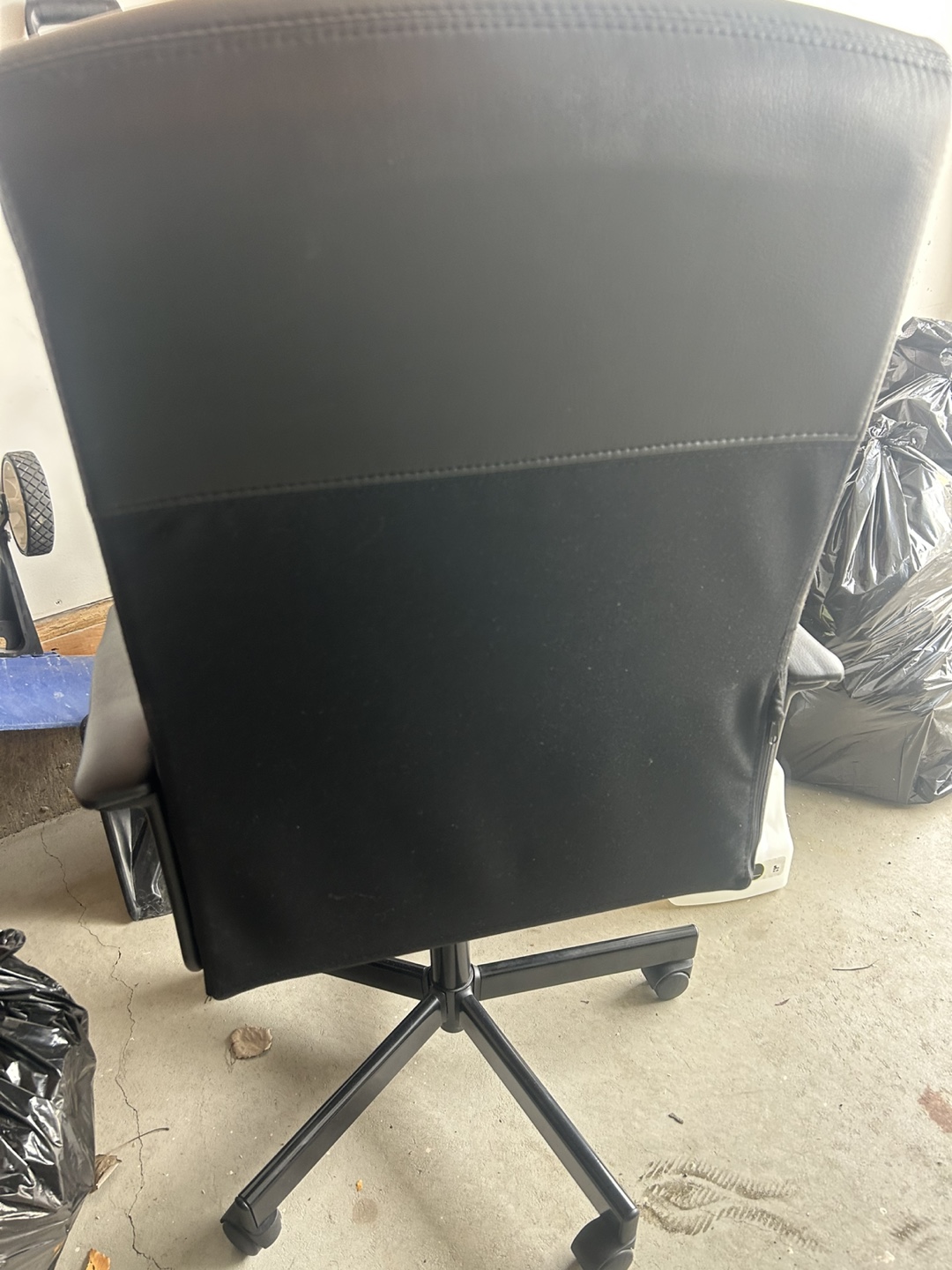 IKEA millberget swivel chair black - photo 2