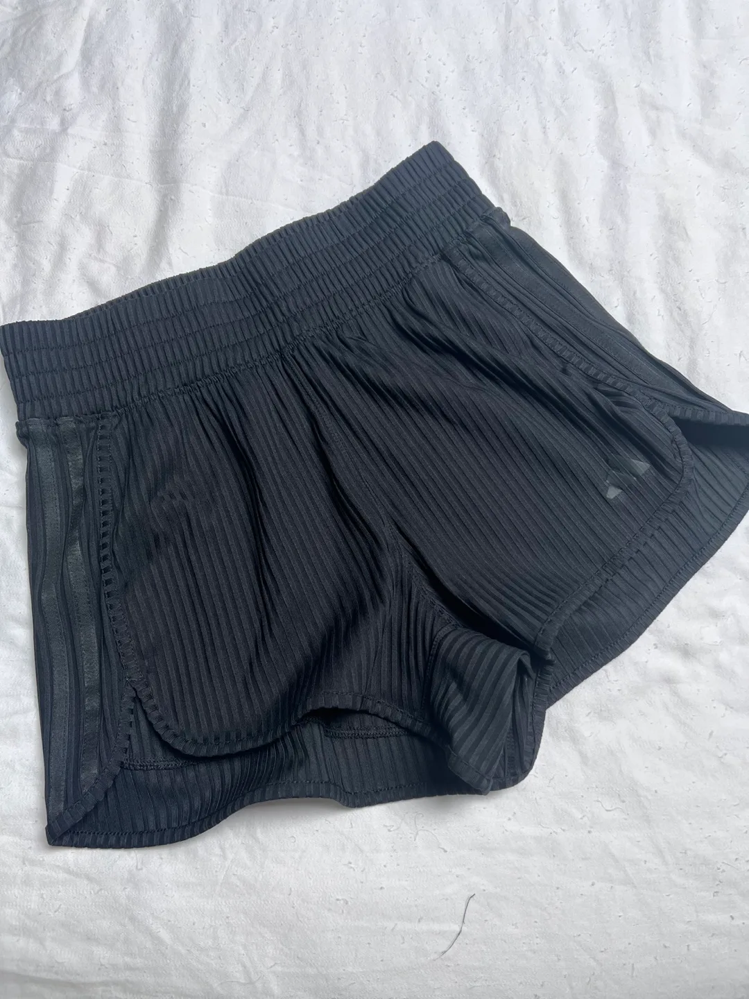 Lot of 5 adidas pieces image indicator(8)